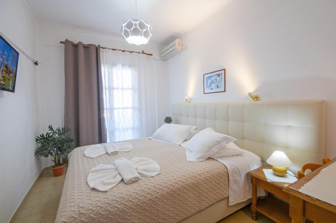 Santa Elena Otel Kamári Dış mekan fotoğraf
