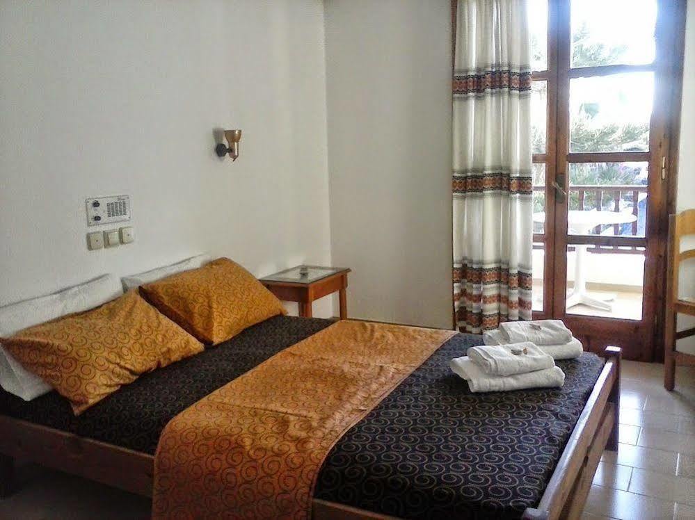 Santa Elena Otel Kamári Dış mekan fotoğraf